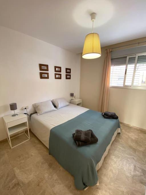 2 Bedrooms And Sofa Bed Flat By Wayra Тарифа Экстерьер фото